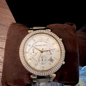 Michael Kors Parker MK5632 Wrist Watch for Women